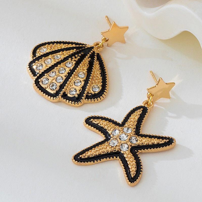 Gold Starfish Stud Earrings For Everyday Wear Featuring Elegant Shell-Inspired Design