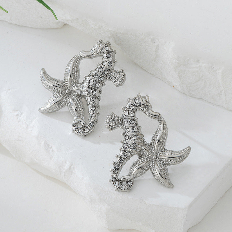 Starfish Stud Earrings In Gold Featuring Durable Titanium Steel For Elegant Ocean-Inspired Style