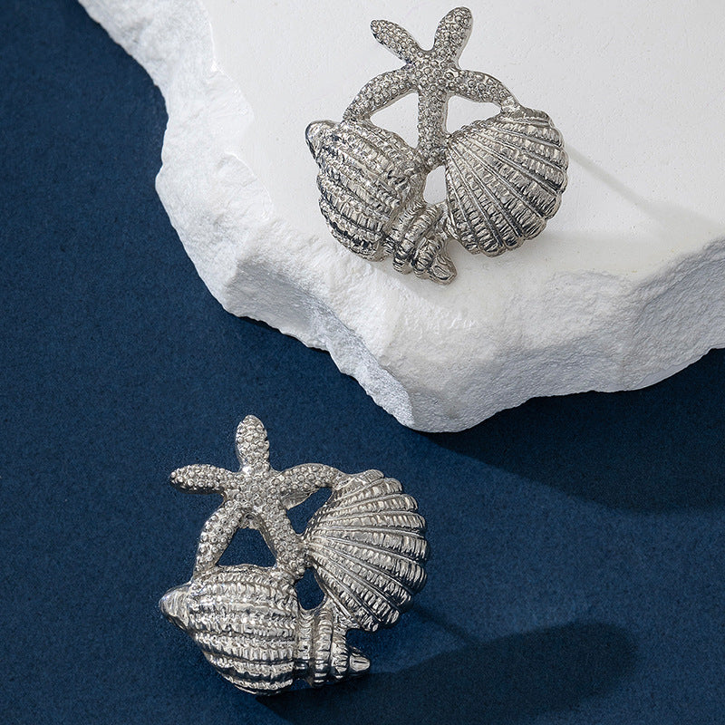 Gold Starfish Stud Earrings In Marine Style For A Chic Ocean-Inspired Look