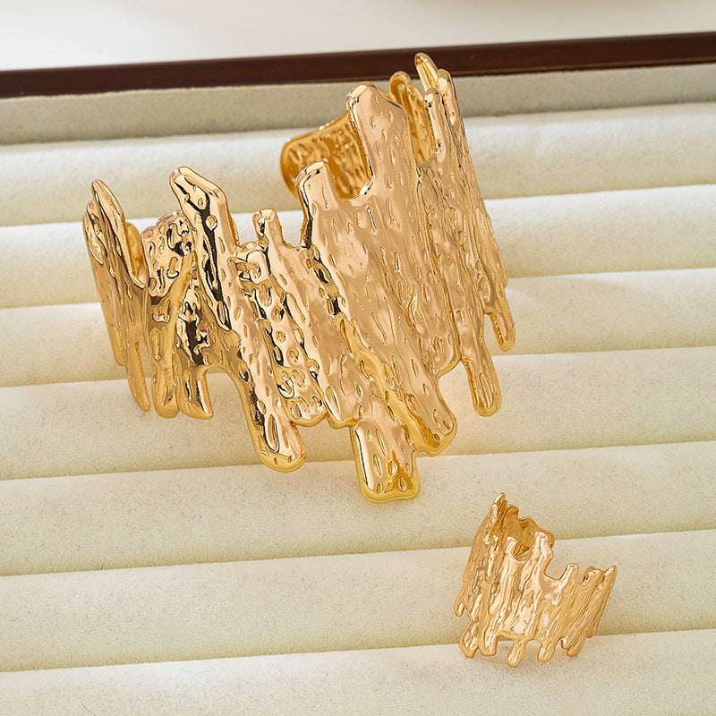 Gothic Bangle For Women Featuring Irregular Lines Pattern In Gold And Silver