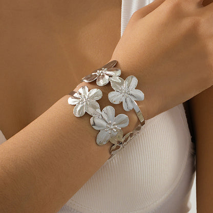 Flower Pattern Bangle In Gold, For Elegant Style And Everyday Wear