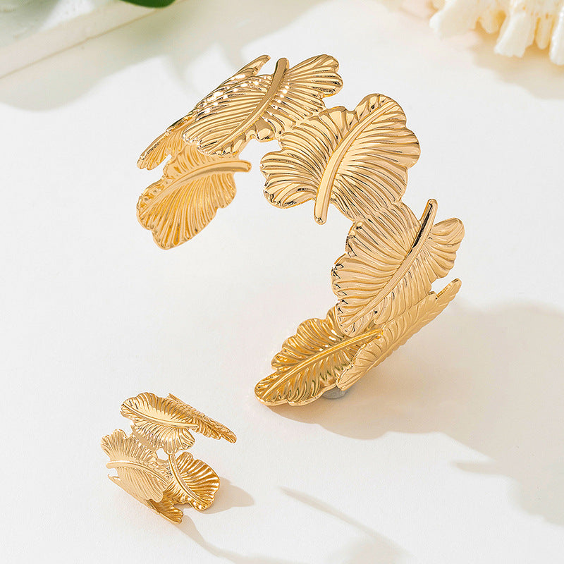 Exaggerated Gold And Silver Wristband Bangle For Stylish Statement Accessories