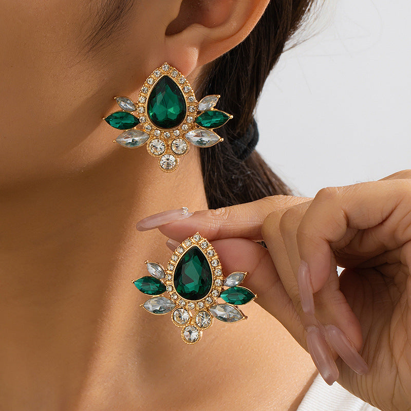 Luxurious Stud Earrings In Champagne And Green, Perfect For Elegant Occasions