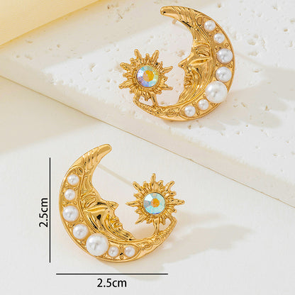 Retro Gold Moon Stud Earrings For Elegant Style