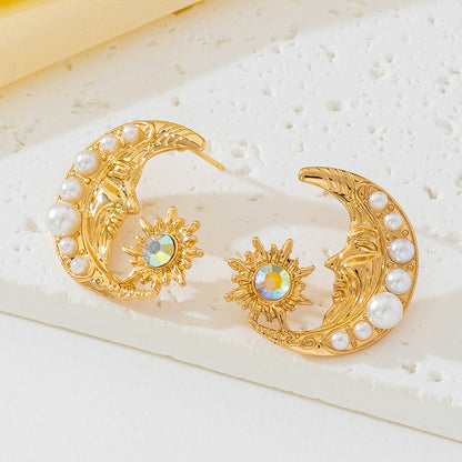 Retro Gold Moon Stud Earrings For Elegant Style