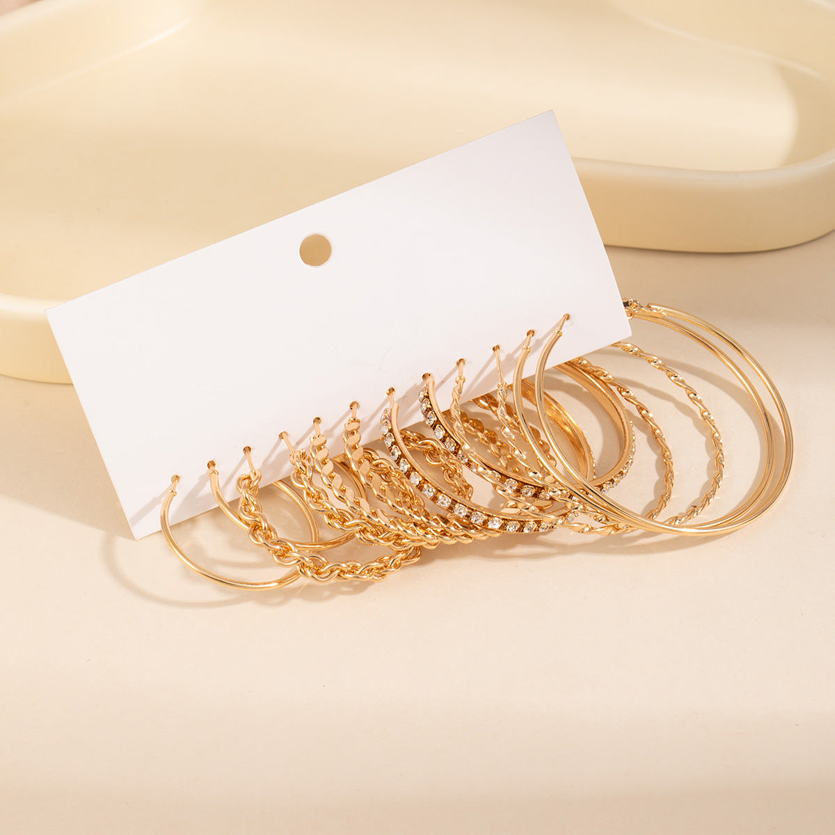 C Shape Earrings For Women In Golden Color, 1 Set