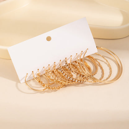 C Shape Earrings For Women In Golden Color, 1 Set