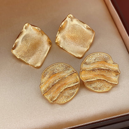 Round Pattern Alloy Stud Earrings For Women In Elegant Golden Color