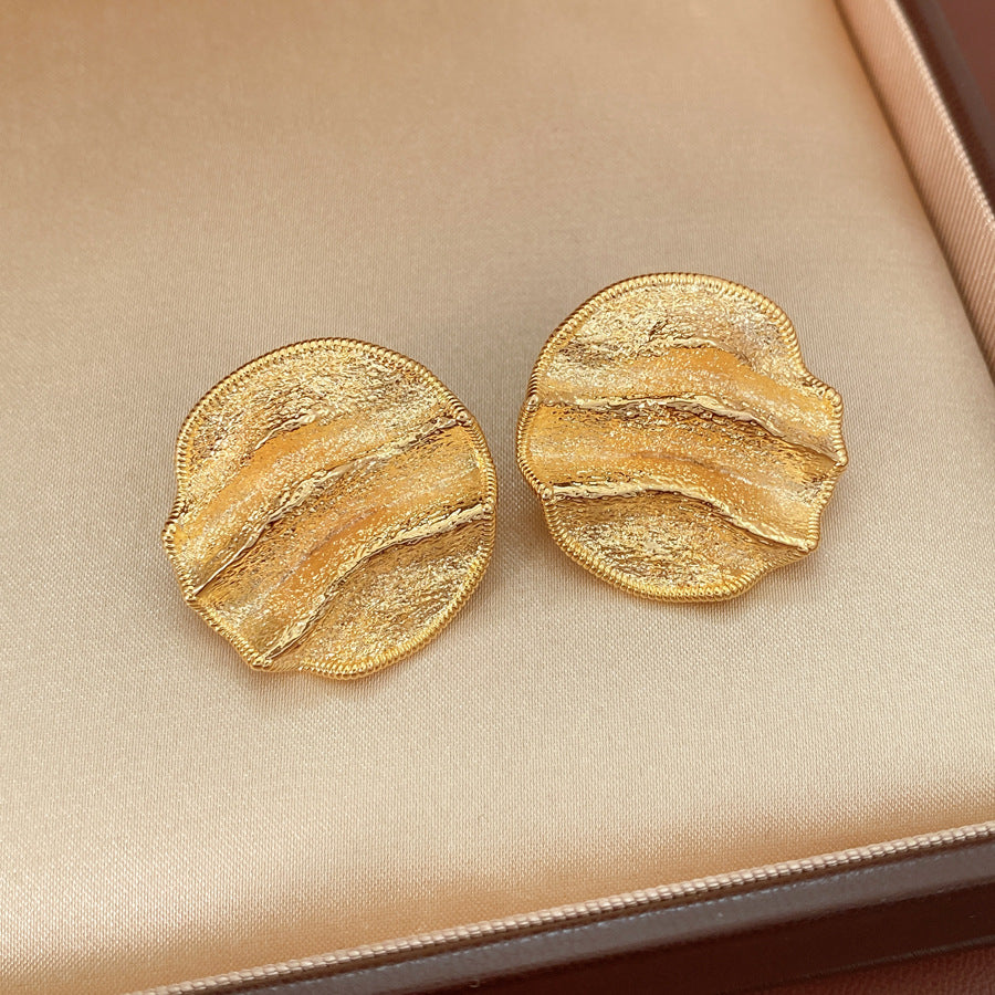 Round Pattern Alloy Stud Earrings For Women In Elegant Golden Color