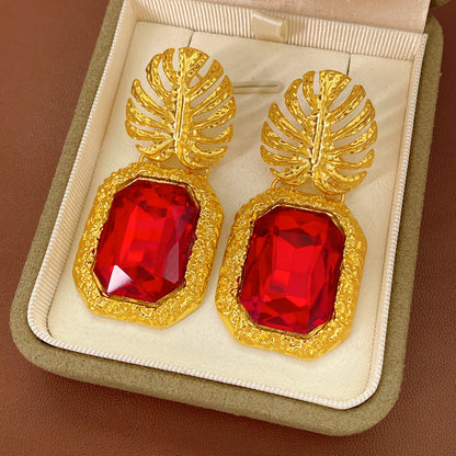 Retro Leaves Stud Earrings For Women In Gold With Rhinestones