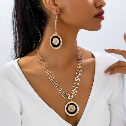 Hip-Hop Jewelry Set Featuring Lion Pattern Made Of Durable Alloy, 1 Set