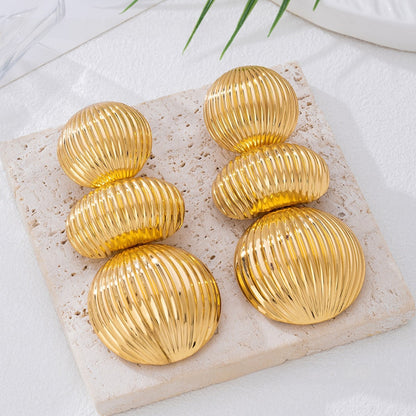 Simple Style Metal Stud Earrings In Gold And Silver, Perfect For Everyday Wear