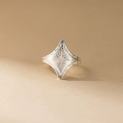 Rhombus Pattern Alloy Ring With Brushed Finish In Silver, 1 Piece