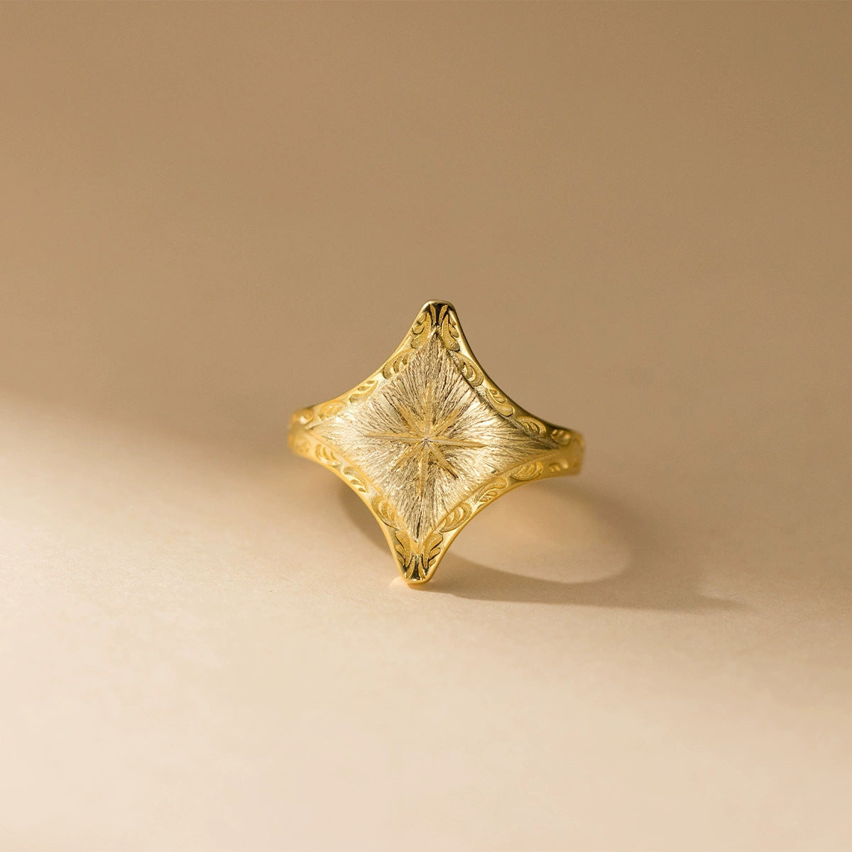 Rhombus Pattern Alloy Ring With Brushed Finish In Silver, 1 Piece
