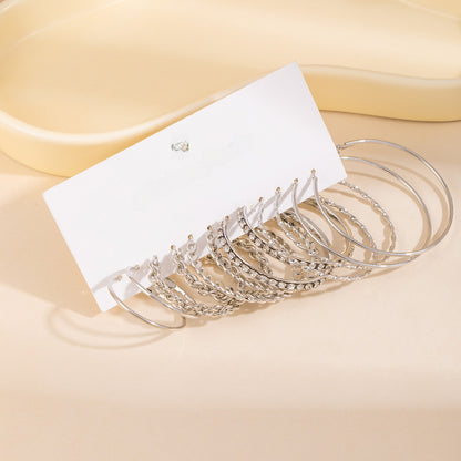 C Shape Earrings For Women In Golden Color, 1 Set