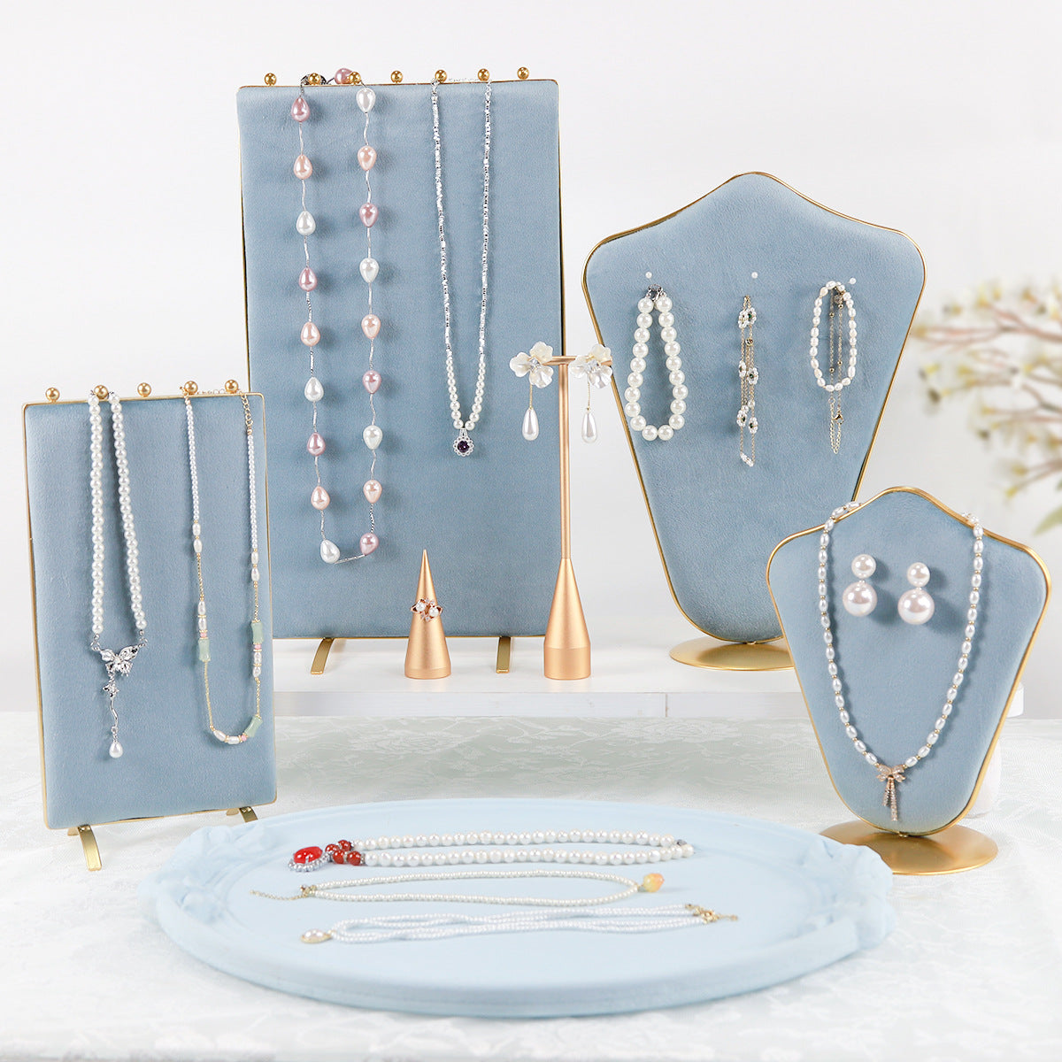 1 Piece Jewelry Rack In Light Blue Flannel For Elegant Accessory Display