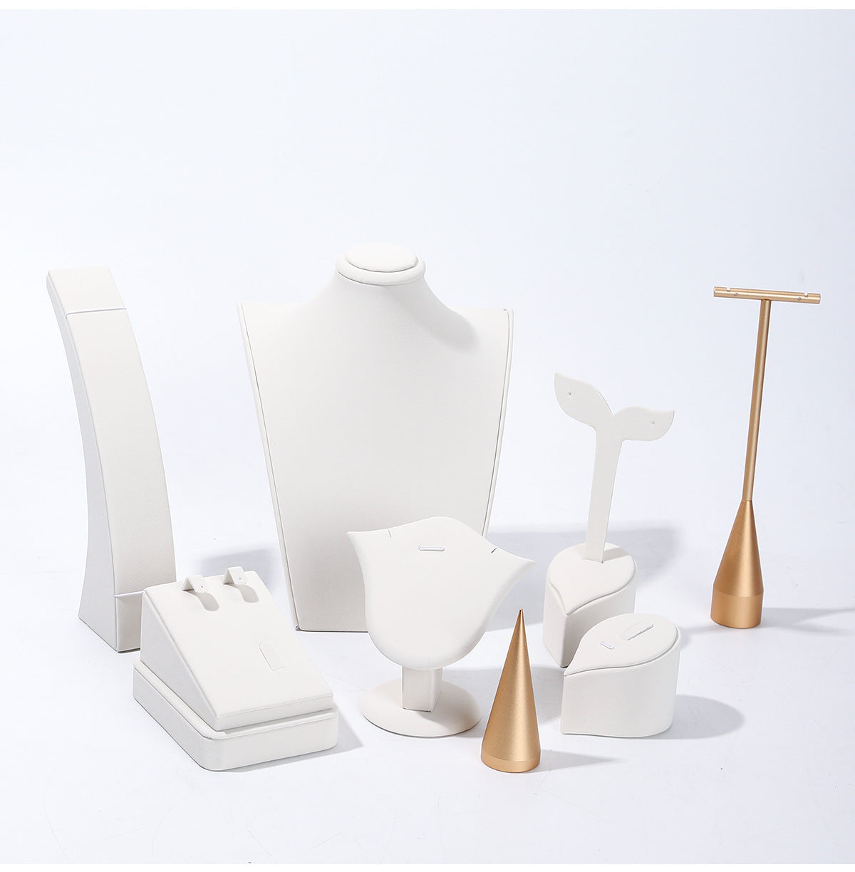 White Metal Jewelry Rack For Elegant Accessories Display