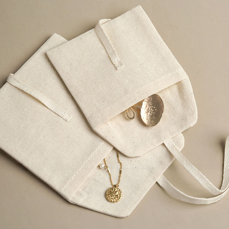 Cotton Jewelry Packaging Bags In Beige For Elegant And Eco-Friendly Jewelry Storage