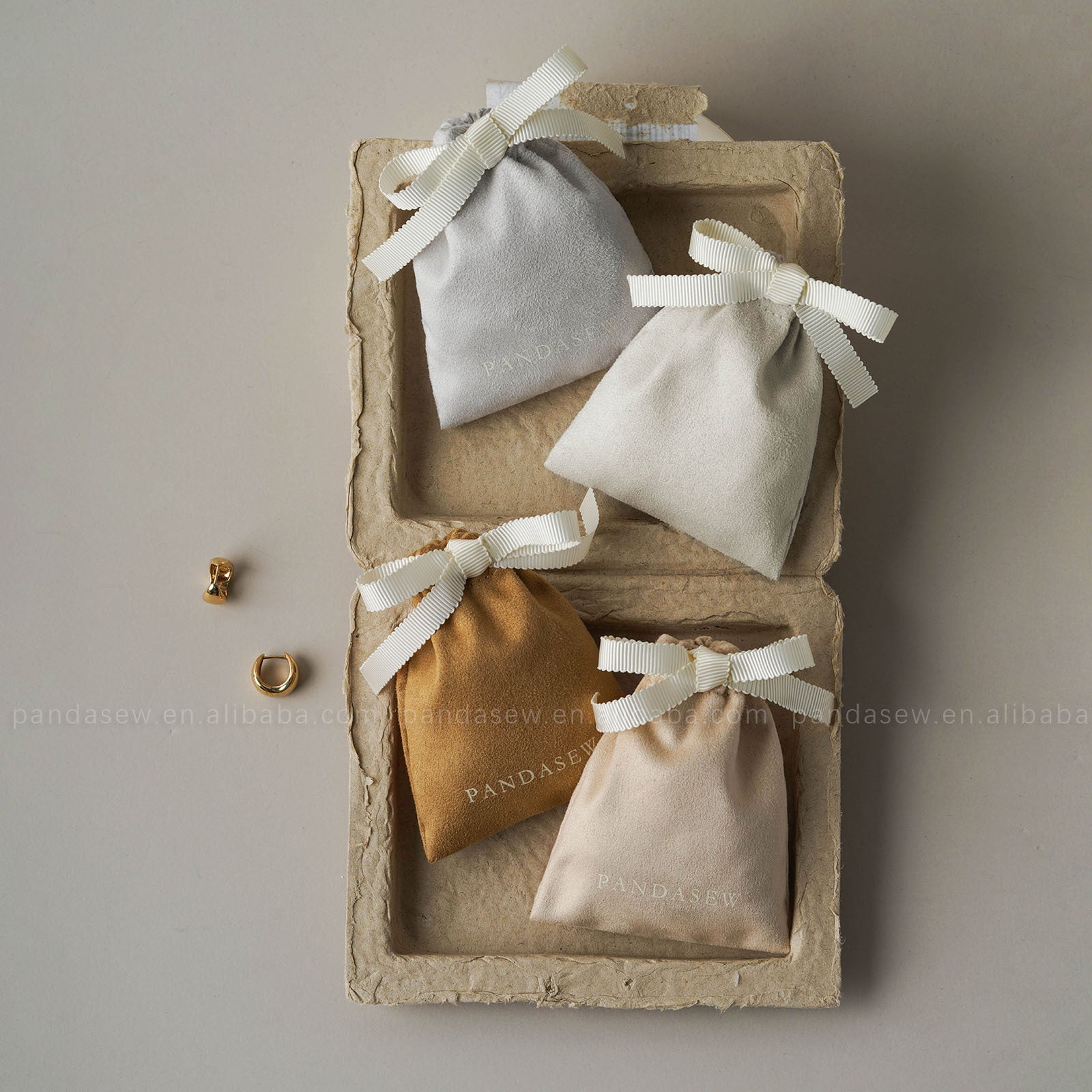 Flannel Jewelry Packaging Bag, Soft And Durable Material For Secure Storage