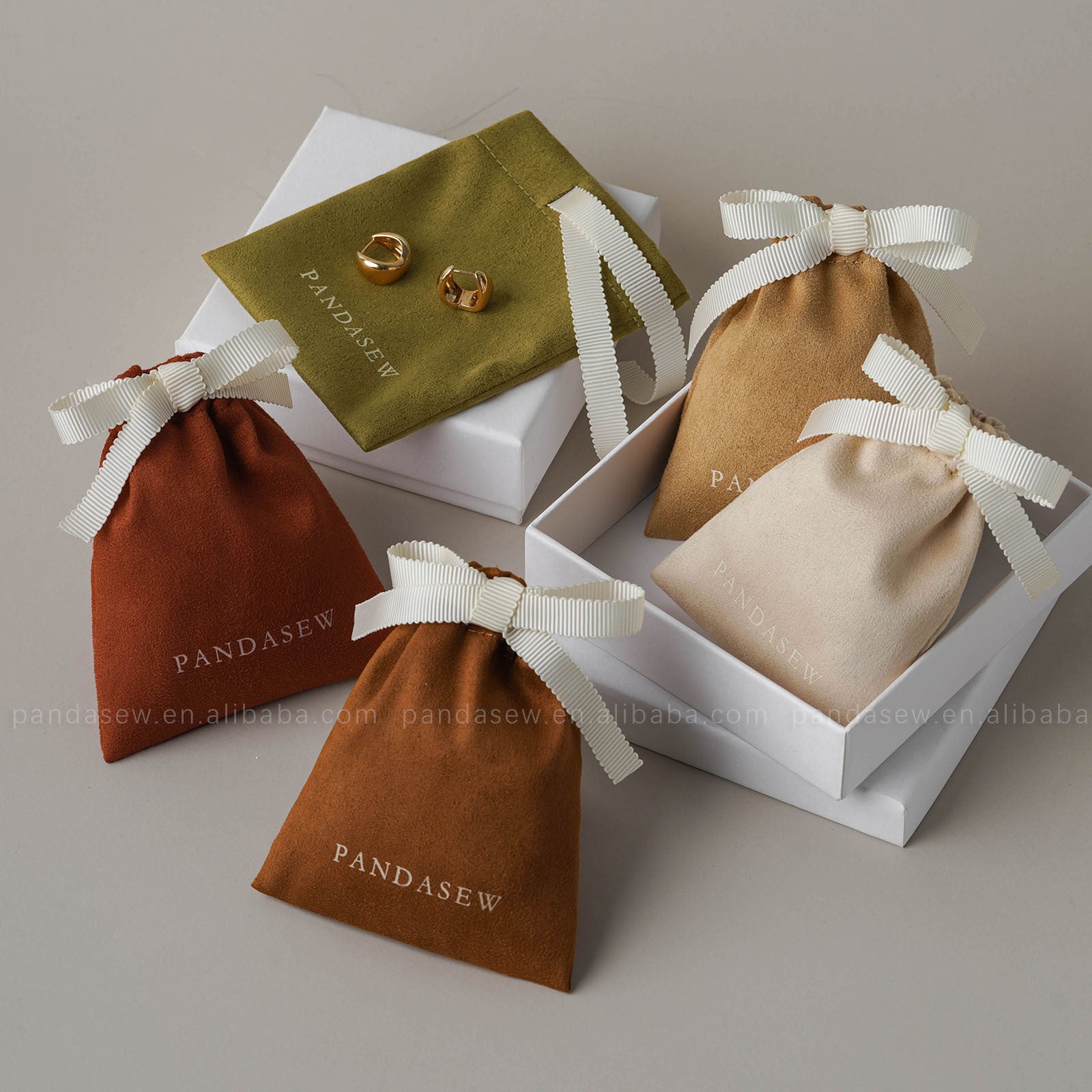 Flannel Jewelry Packaging Bag, Soft And Durable Material For Secure Storage