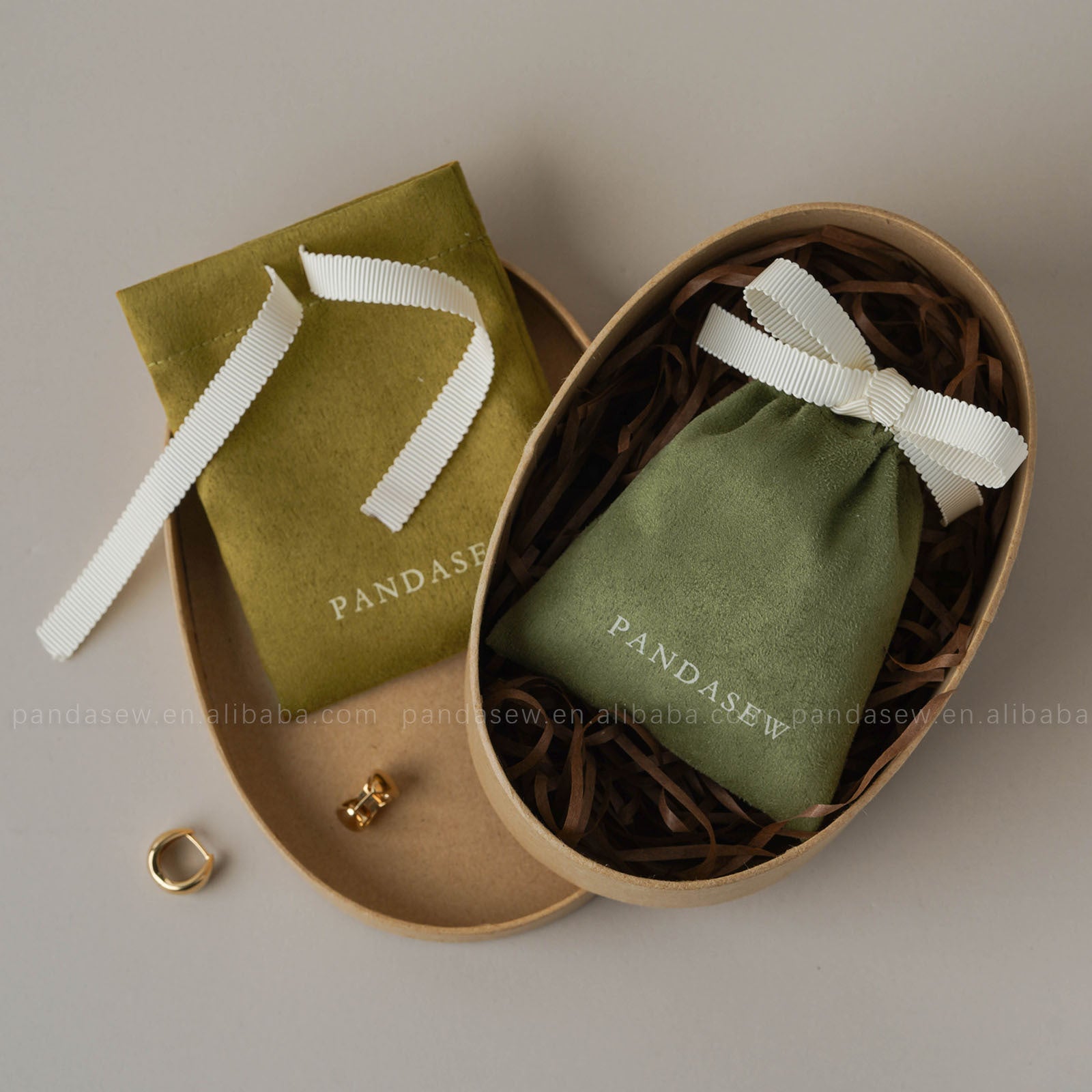 Flannel Jewelry Packaging Bag, Soft And Durable Material For Secure Storage
