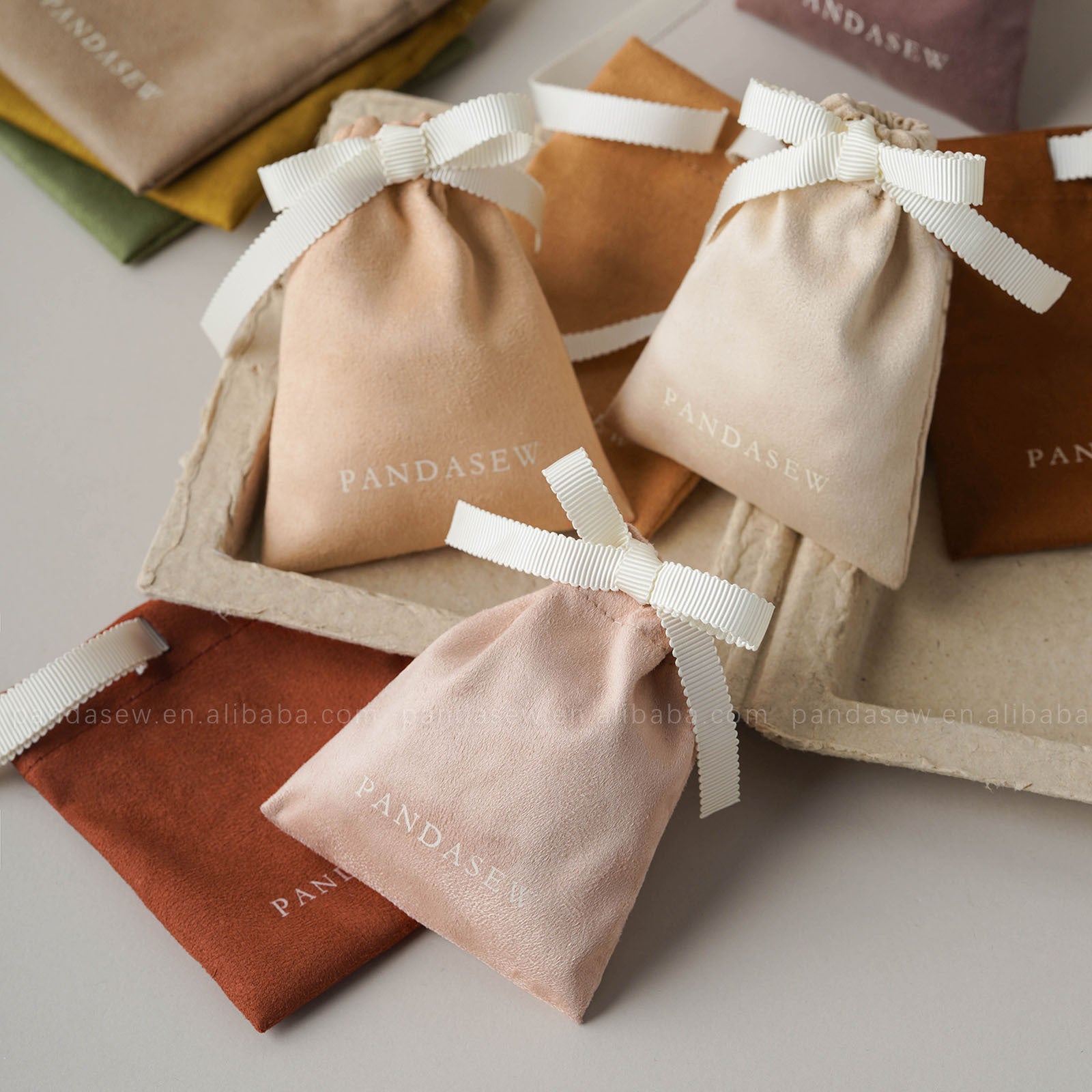 Flannel Jewelry Packaging Bag, Soft And Durable Material For Secure Storage