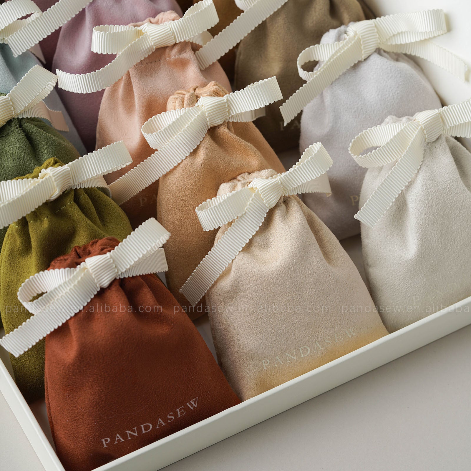 Flannel Jewelry Packaging Bag, Soft And Durable Material For Secure Storage