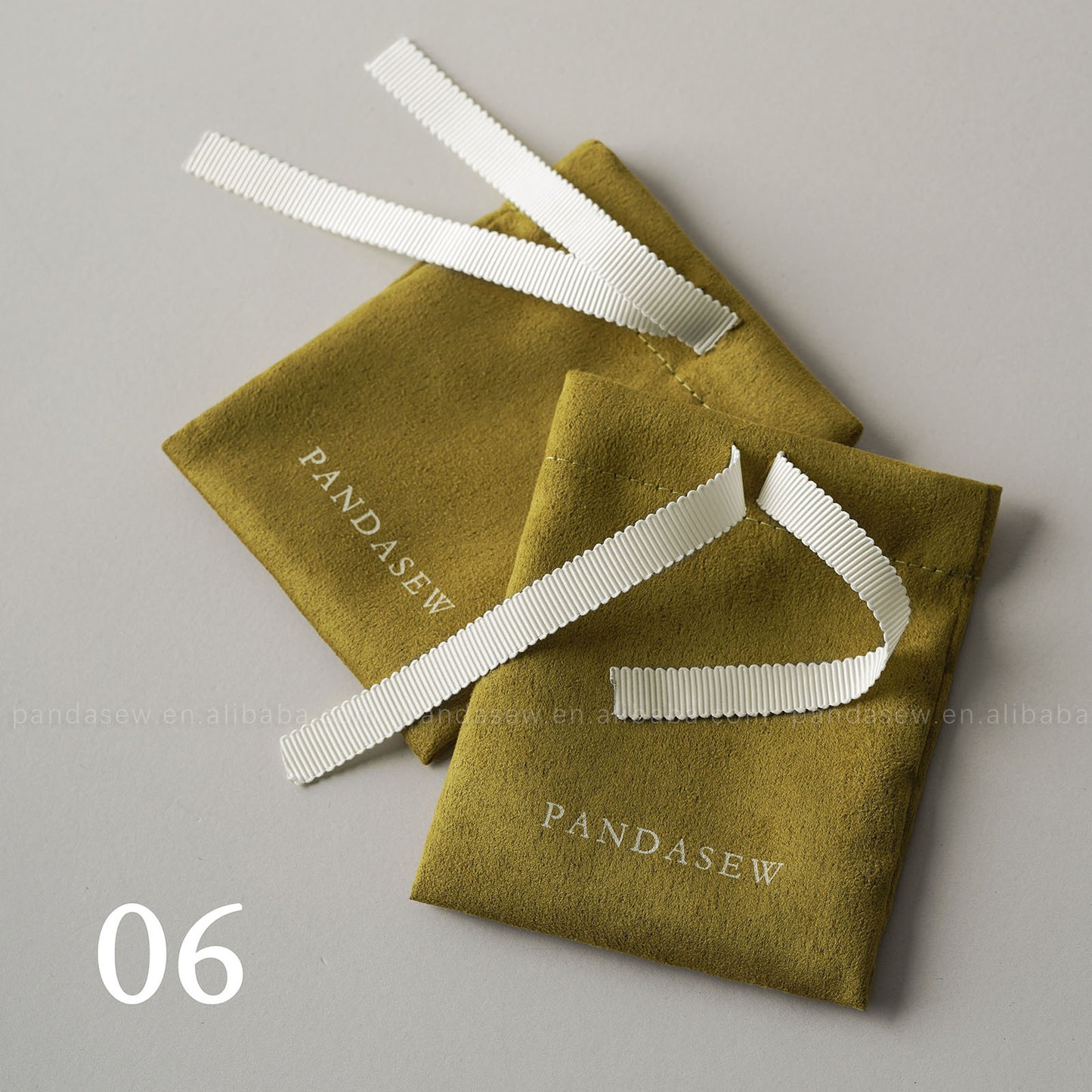 Flannel Jewelry Packaging Bag, Soft And Durable Material For Secure Storage