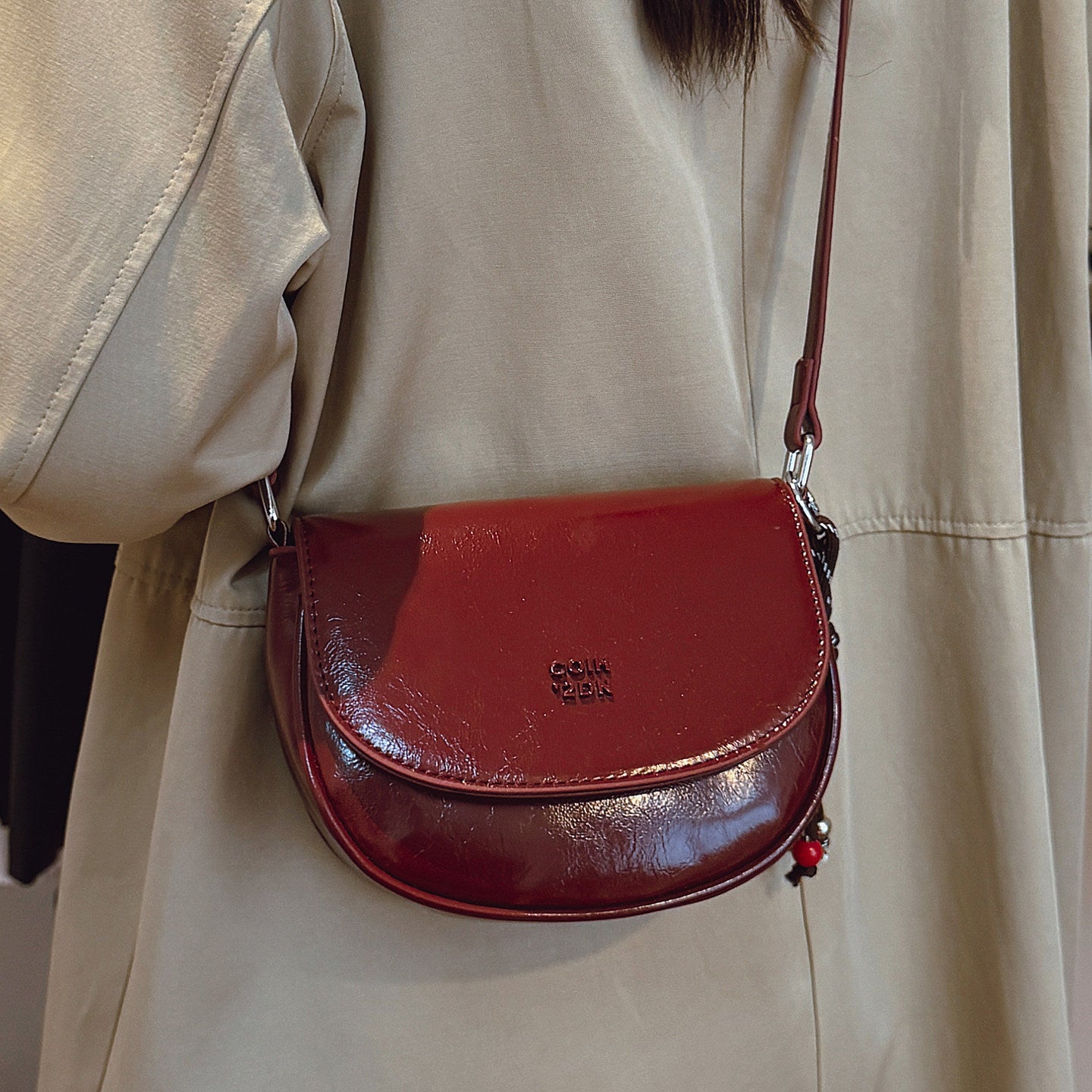 Shell-Shaped Shoulder Bag For Women In PU Leather, Stylish And Elegant Design