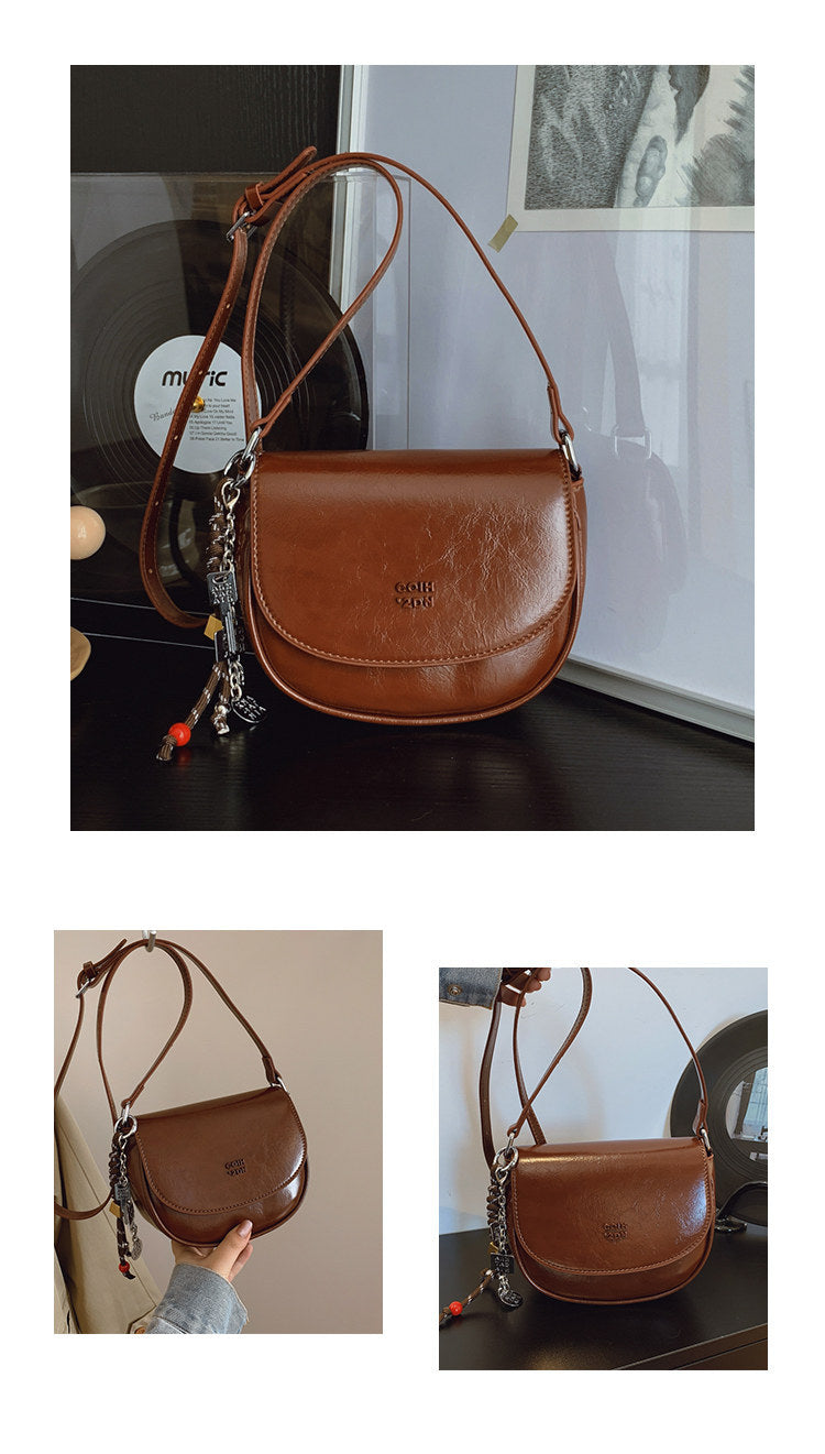 Shell-Shaped Shoulder Bag For Women In PU Leather, Stylish And Elegant Design
