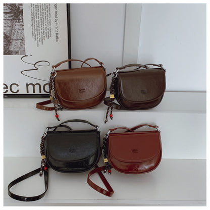Shell-Shaped Shoulder Bag For Women In PU Leather, Stylish And Elegant Design