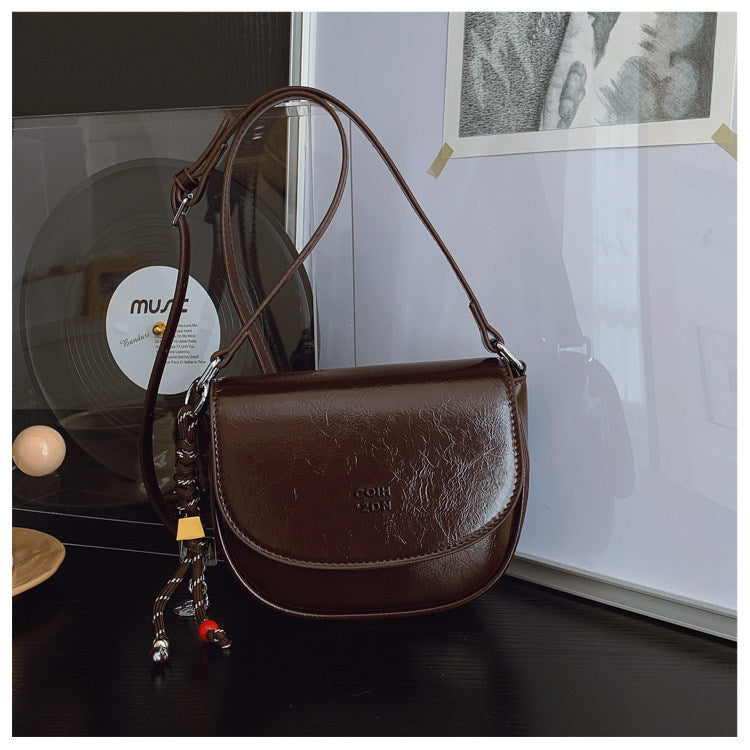 Shell-Shaped Shoulder Bag For Women In PU Leather, Stylish And Elegant Design