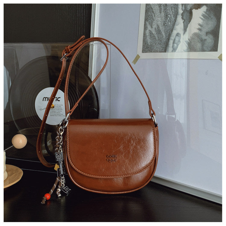 Shell-Shaped Shoulder Bag For Women In PU Leather, Stylish And Elegant Design