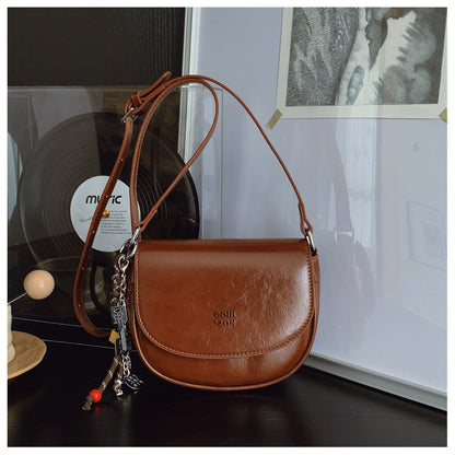Shell-Shaped Shoulder Bag For Women In PU Leather, Stylish And Elegant Design
