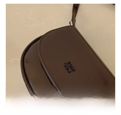 Shell-Shaped Shoulder Bag For Women In PU Leather, Stylish And Elegant Design