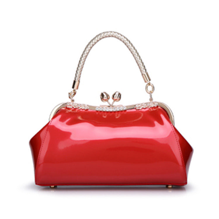 Square Shoulder Bag For Women In Patent Leather Featuring Elegant Design