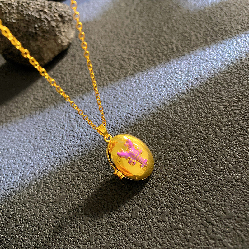 Sunflower Necklace For Women Featuring A Delicate Shell Pattern In Elegant Golden Tone