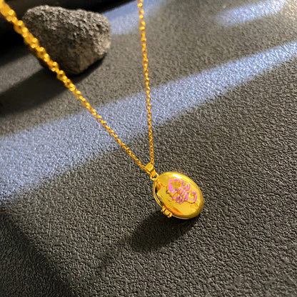 Sunflower Necklace For Women Featuring A Delicate Shell Pattern In Elegant Golden Tone