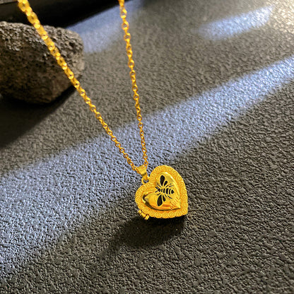 Sunflower Necklace For Women Featuring A Delicate Shell Pattern In Elegant Golden Tone
