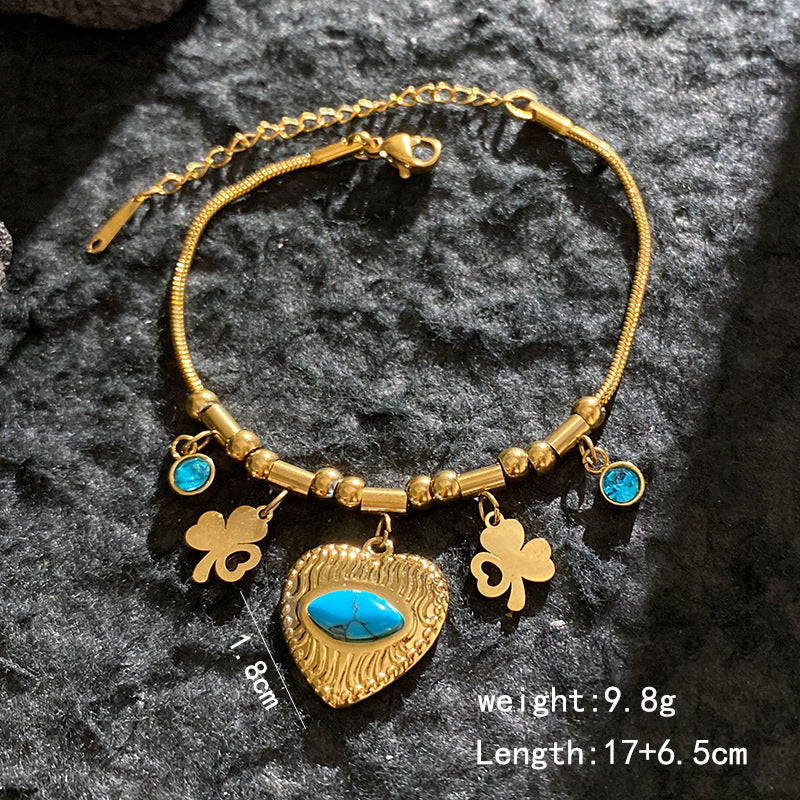 Luxurious Heart Shape Stainless Steel Charm Bracelet For Women In Golden Titanium Steel