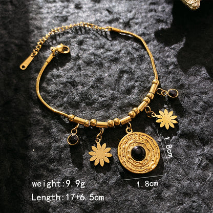 Luxurious Heart Shape Stainless Steel Charm Bracelet For Women In Golden Titanium Steel