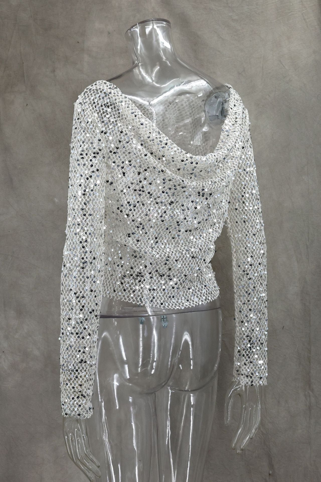 Sexy Long Sleeve Polyester Shirt For Women With Collarless Design And Regular Fit