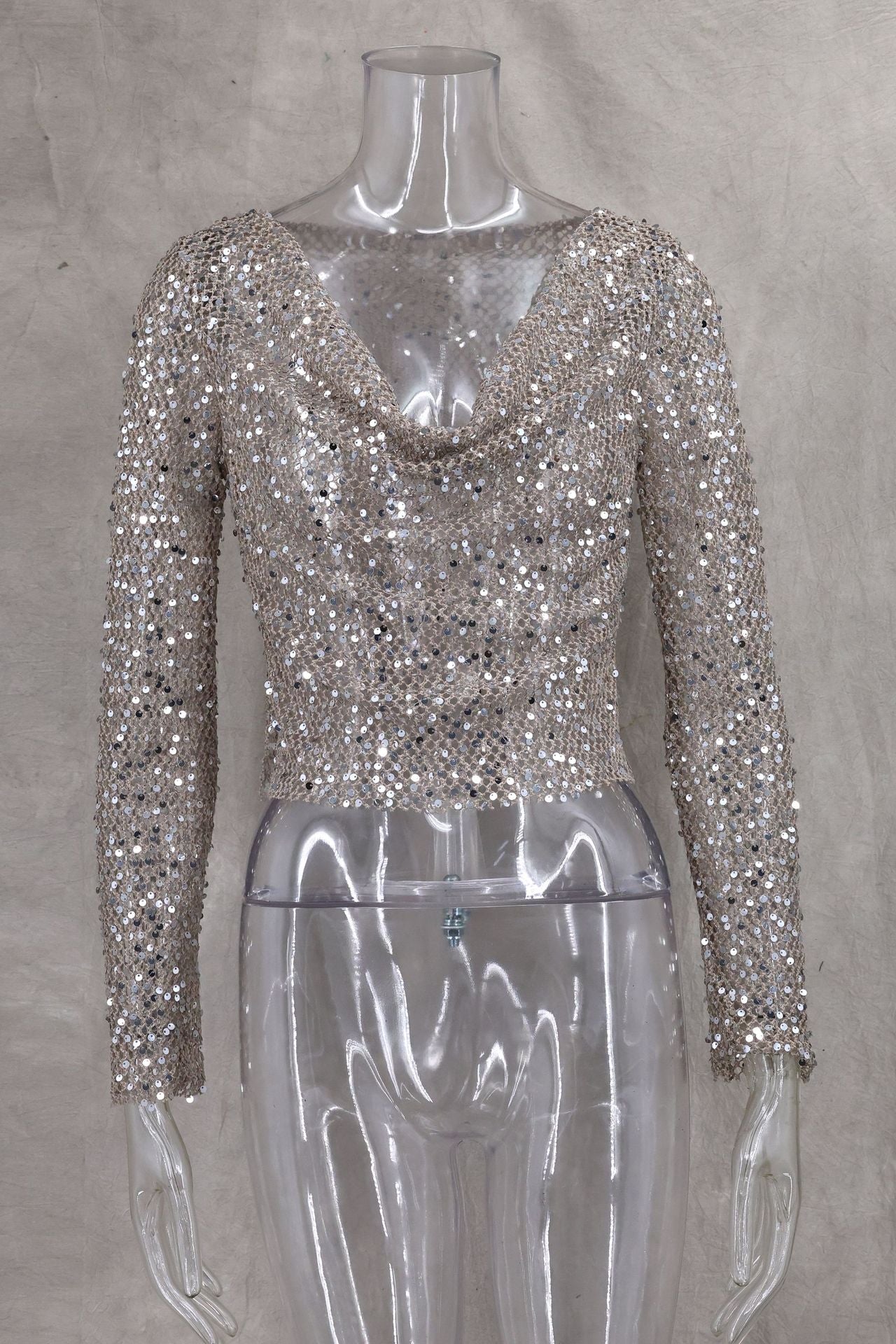 Sexy Long Sleeve Polyester Shirt For Women With Collarless Design And Regular Fit