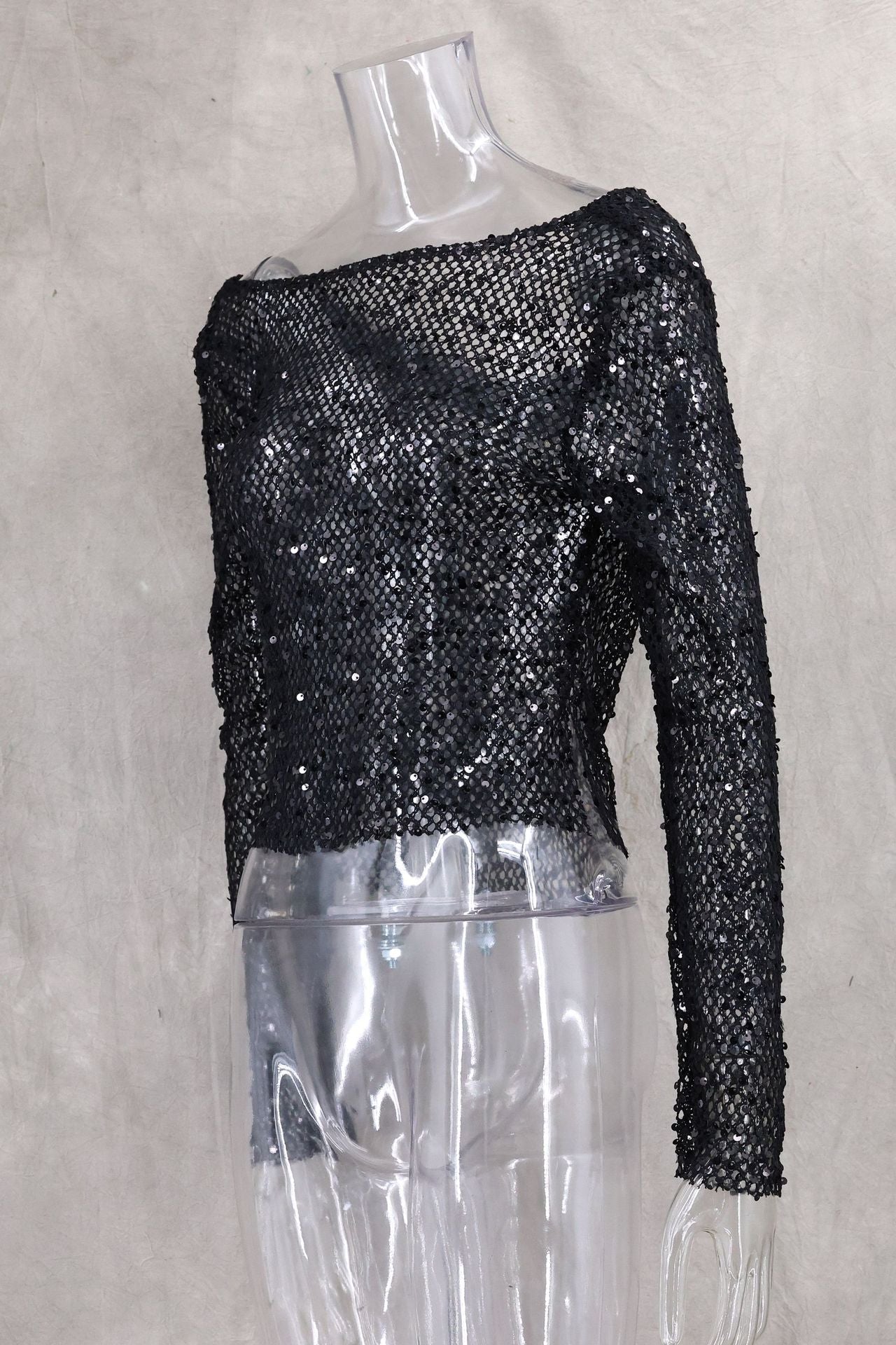 Sexy Long Sleeve Polyester Shirt For Women With Collarless Design And Regular Fit