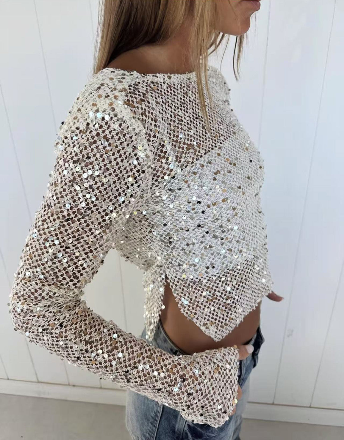 Sexy Long Sleeve Polyester Shirt For Women With Collarless Design And Regular Fit