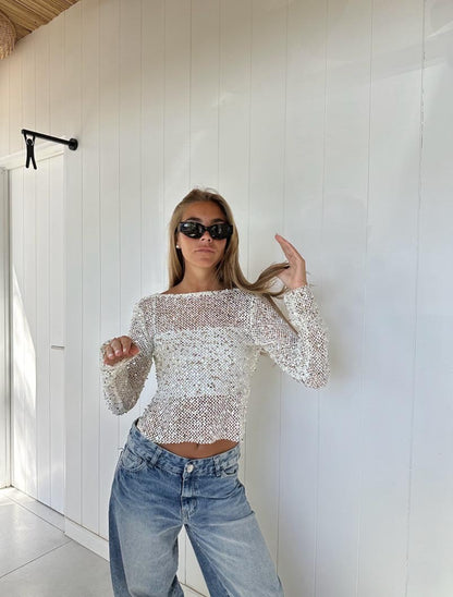 Sexy Long Sleeve Polyester Shirt For Women With Collarless Design And Regular Fit