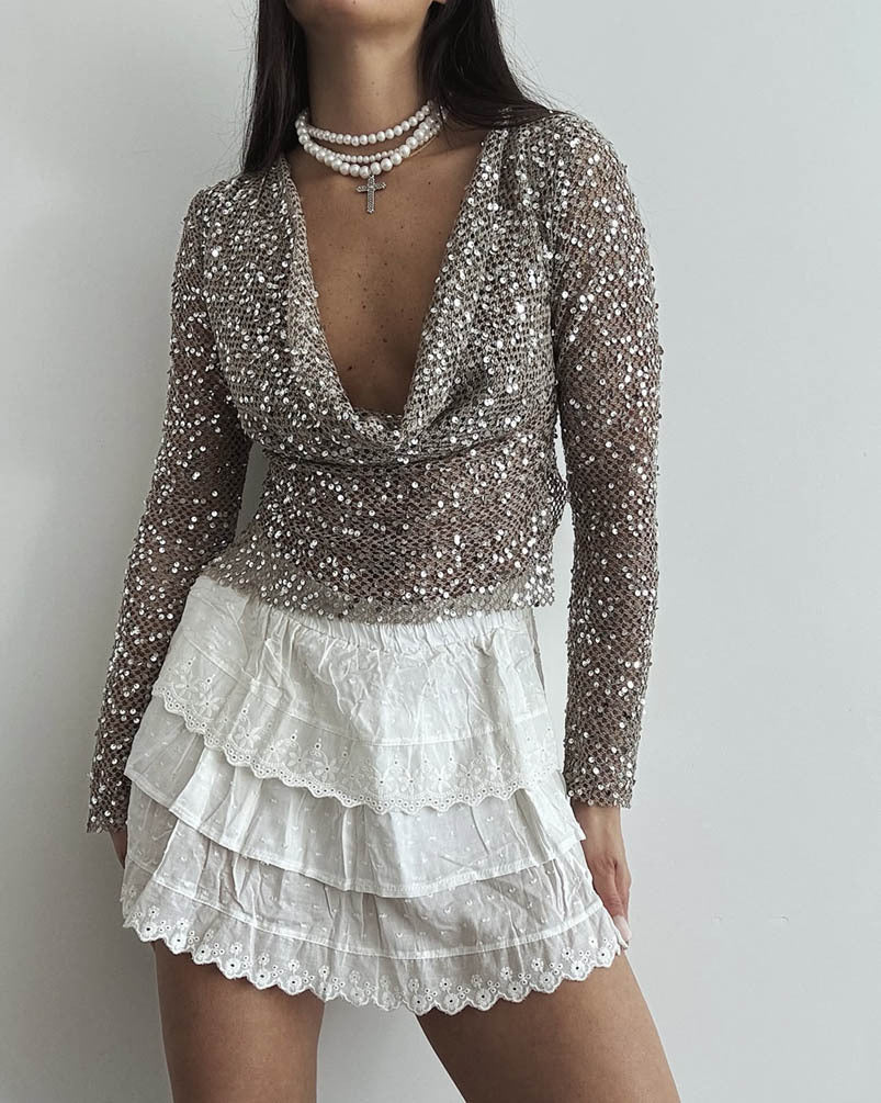 Sexy Long Sleeve Polyester Shirt For Women With Collarless Design And Regular Fit
