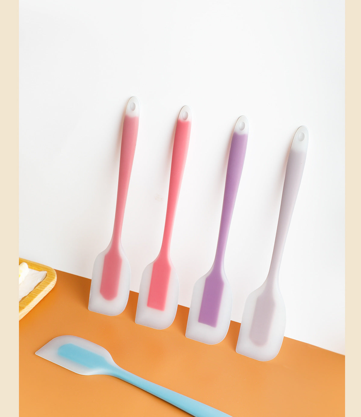 Silica Gel Baking Scraper For Kitchen And Cooking Use, Durable And Flexible Silicone Tool