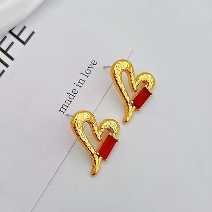 Heart Shape Zircon Stud Earrings In Golden Color, Featuring Heart Hoops Design For Elegant Wear