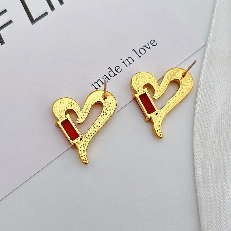 Heart Shape Zircon Stud Earrings In Golden Color, Featuring Heart Hoops Design For Elegant Wear